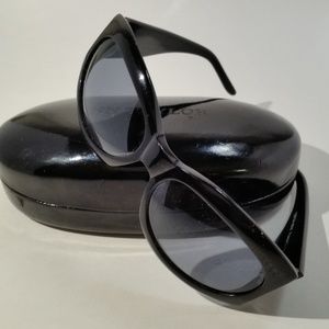 ANN TAYLOR Sunglasses Black